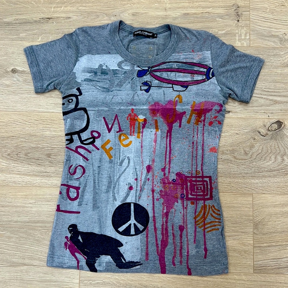 DOLCE GABBANA T SHIRT AUTHENTIC USED.